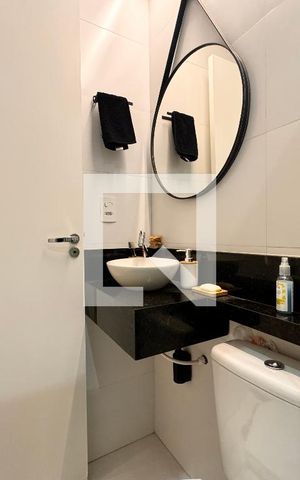 Apartamento à venda com 82m², 2 quartos e 1 vaga Apartamento à venda com 82m², 2 quartos e 1 vagaBanheiro