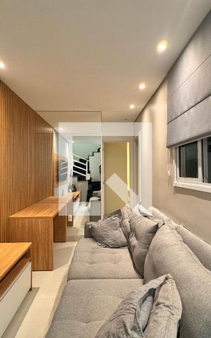 Apartamento à venda com 82m², 2 quartos e 1 vaga Apartamento à venda com 82m², 2 quartos e 1 vagaSala