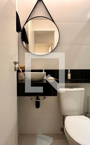 Apartamento à venda com 82m², 2 quartos e 1 vaga Apartamento à venda com 82m², 2 quartos e 1 vagaBanheiro