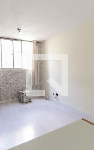 Apartamento à venda com 50m², 2 quartos e 1 vaga Apartamento à venda com 50m², 2 quartos e 1 vagaSala