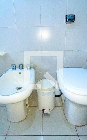 Apartamento à venda com 117m², 3 quartos e 1 vaga Apartamento à venda com 117m², 3 quartos e 1 vagaBanheiro da Suíte