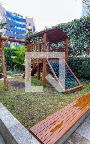 Apartamento à venda com 117m², 3 quartos e 1 vaga Apartamento à venda com 117m², 3 quartos e 1 vagaÁrea comum - Playground