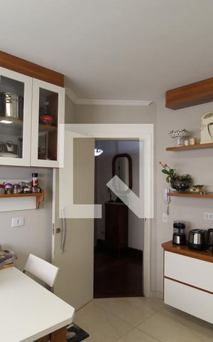 Apartamento à venda com 196m², 4 quartos e 3 vagasCozinha