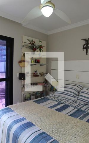 Apartamento à venda com 196m², 4 quartos e 3 vagasQuarto 3 - Suíte