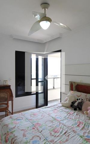 Apartamento à venda com 196m², 4 quartos e 3 vagasQuarto 1