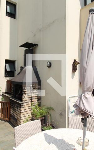 Apartamento à venda com 196m², 4 quartos e 3 vagasVaranda