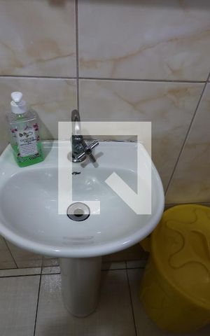 Casa à venda com 165m², 3 quartos e 2 vagasBanheiro 1