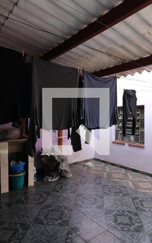 Casa à venda com 165m², 3 quartos e 2 vagasÁrea de Serviço