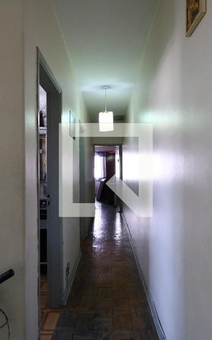 Casa à venda com 165m², 3 quartos e 2 vagasCorredor Piso Superior