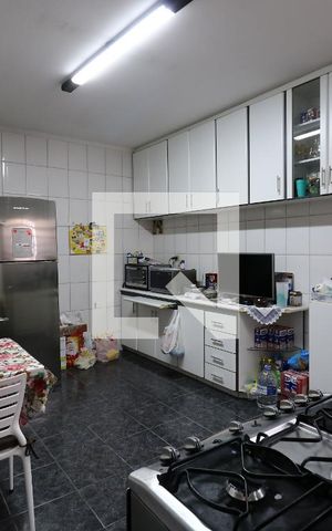 Casa à venda com 165m², 3 quartos e 2 vagasCozinha
