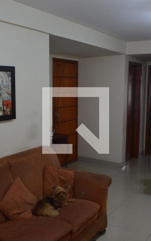Apartamento à venda com 75m², 2 quartos e 1 vagaSala