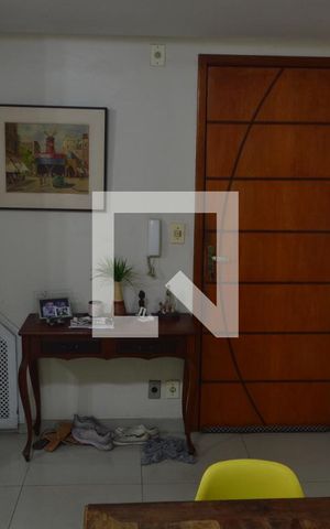 Apartamento à venda com 75m², 2 quartos e 1 vagaSala