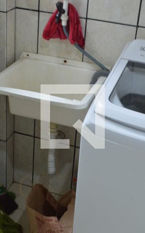Apartamento à venda com 75m², 2 quartos e 1 vagaÁrea de Serviço
