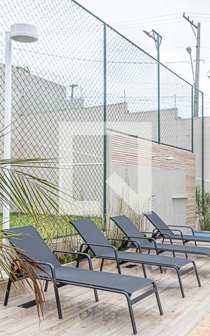 Apartamento para alugar com 45m², 2 quartos e sem vaga Apartamento para alugar com 45m², 2 quartos e sem vagaÁrea comum - Piscina