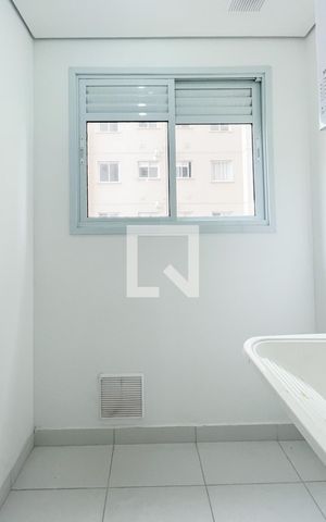 Apartamento para alugar com 45m², 2 quartos e sem vaga Apartamento para alugar com 45m², 2 quartos e sem vagaÁrea de Serviço