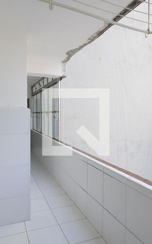 Apartamento para alugar com 137m², 3 quartos e 1 vagaÁrea de Serviço