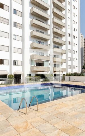 Apartamento para alugar com 146m², 4 quartos e 3 vagas Apartamento para alugar com 146m², 4 quartos e 3 vagasPiscina