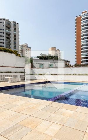 Apartamento para alugar com 146m², 4 quartos e 3 vagas Apartamento para alugar com 146m², 4 quartos e 3 vagasPiscina