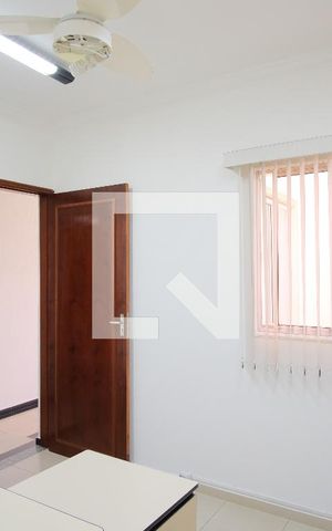 Casa à venda com 180m², 3 quartos e 2 vagasQuarto 2