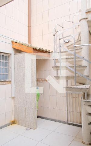 Casa à venda com 180m², 3 quartos e 2 vagasQuintal