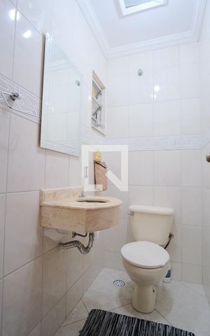 Casa à venda com 180m², 3 quartos e 2 vagasLavabo