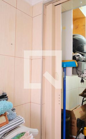 Casa à venda com 180m², 3 quartos e 2 vagasBanheiro de serviço