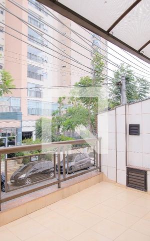Casa à venda com 180m², 3 quartos e 2 vagasVaranda da Suíte