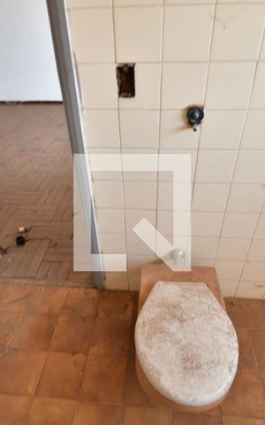 Casa à venda com 450m², 3 quartos e 4 vagasBanheiro Suíte 1
