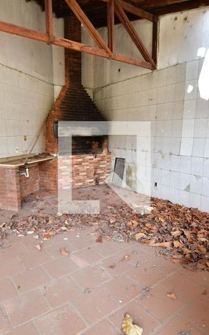 Casa à venda com 450m², 3 quartos e 4 vagasChurrasqueira