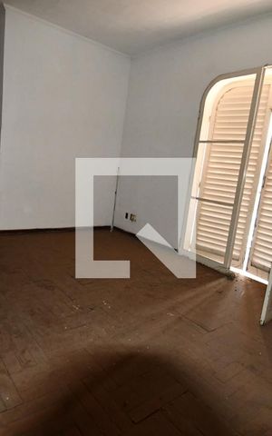 Casa à venda com 450m², 3 quartos e 4 vagasQuarto 1 - Suíte
