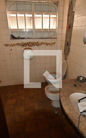 Casa à venda com 450m², 3 quartos e 4 vagasBanheiro Suíte 3
