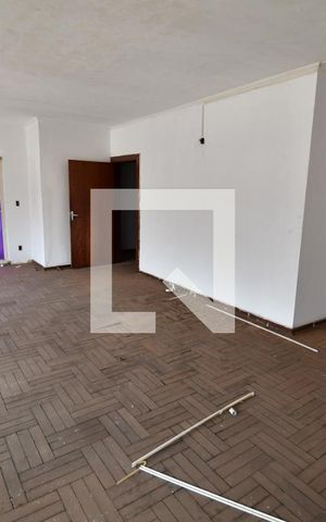 Casa à venda com 450m², 3 quartos e 4 vagasSala 4