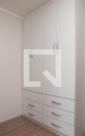 Casa à venda com 250m², 2 quartos e 4 vagas Casa à venda com 250m², 2 quartos e 4 vagasCloset da suíte master
