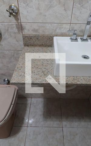 Casa à venda com 190m², 3 quartos e 4 vagasBanheiro