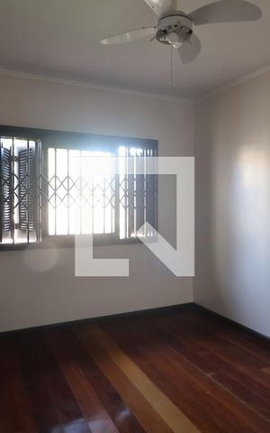 Casa à venda com 190m², 3 quartos e 4 vagasQuarto 2