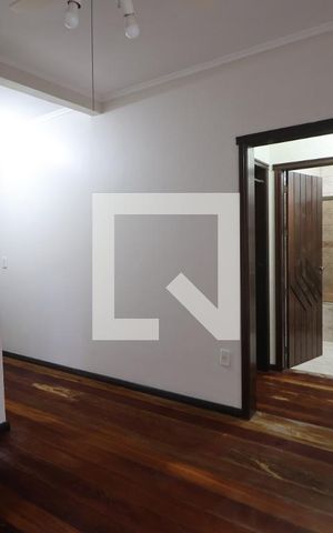 Casa à venda com 190m², 3 quartos e 4 vagasSala