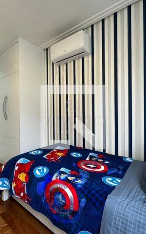 Casa de condomínio à venda com 258m², 4 quartos e 4 vagas