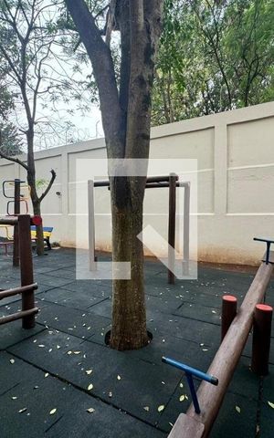 Casa de condomínio à venda com 258m², 4 quartos e 4 vagas