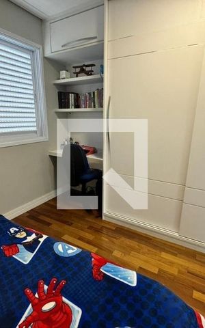 Casa de condomínio à venda com 258m², 4 quartos e 4 vagas
