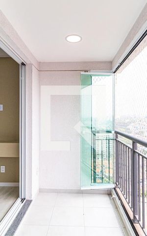 Apartamento para alugar com 44m², 2 quartos e 1 vaga Apartamento para alugar com 44m², 2 quartos e 1 vagaVaranda