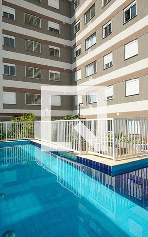Apartamento à venda com 34m², 2 quartos e sem vagaCondomínio - Piscina 