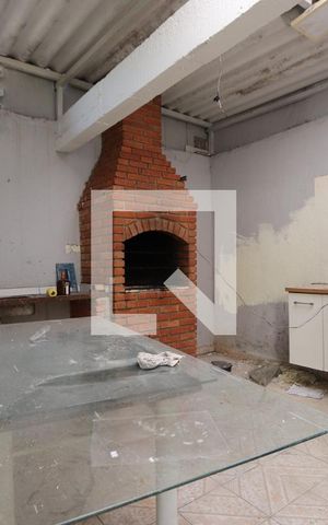 Casa à venda com 240m², 3 quartos e 2 vagasQuintal