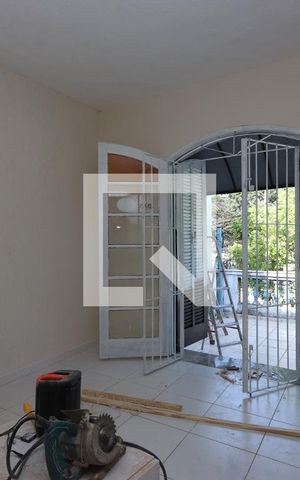 Casa à venda com 240m², 3 quartos e 2 vagasQuarto 2