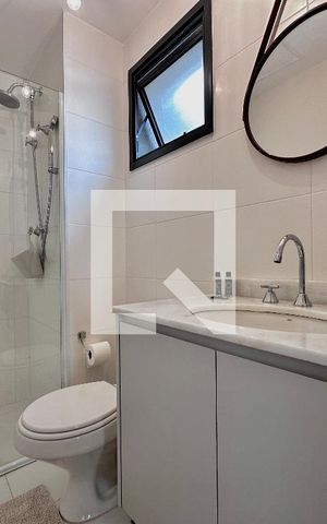 Studio para alugar com 25m², 0 quarto e sem vaga Studio para alugar com 25m², 0 quarto e sem vagaBanheiro