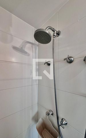 Studio para alugar com 25m², 0 quarto e sem vaga Studio para alugar com 25m², 0 quarto e sem vagaBanheiro