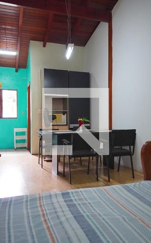 Casa à venda com 360m², 7 quartos e 3 vagasQuarto - Cozinha