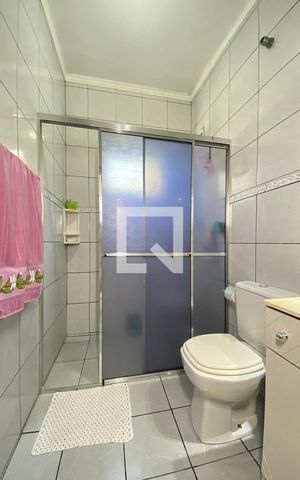Casa à venda com 173m², 3 quartos e 1 vagaBanheiro 1