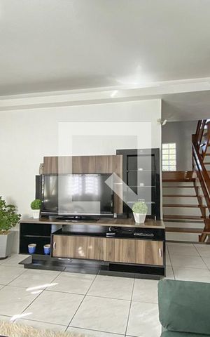 Casa à venda com 173m², 3 quartos e 1 vagaSala de TV