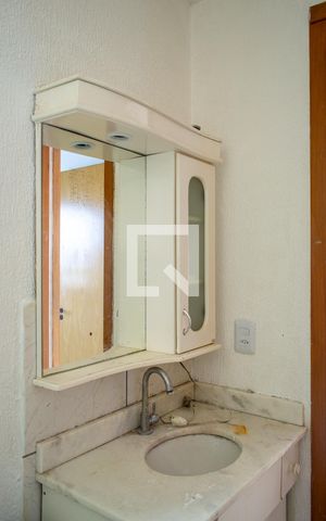 Apartamento à venda com 38m², 2 quartos e 1 vaga Apartamento à venda com 38m², 2 quartos e 1 vagaBanheiro