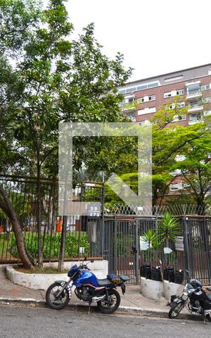 Apartamento para alugar com 65m², 1 quarto e 1 vagaFachada e portaria